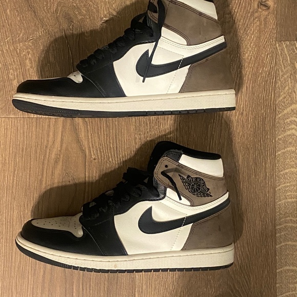 Nike Air Jordan 1 Retro High OG Dark Mocha 555088-105 / sz  Air Jordan 1 dark mocha